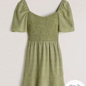 Abercrombie Green Floral Flutter Sleeve Dress